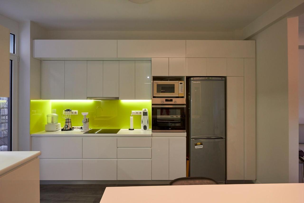 Fully Renovated, Family-Friendly Apartment, Next To A Huge Green Park, In Athens Center 外观 照片
