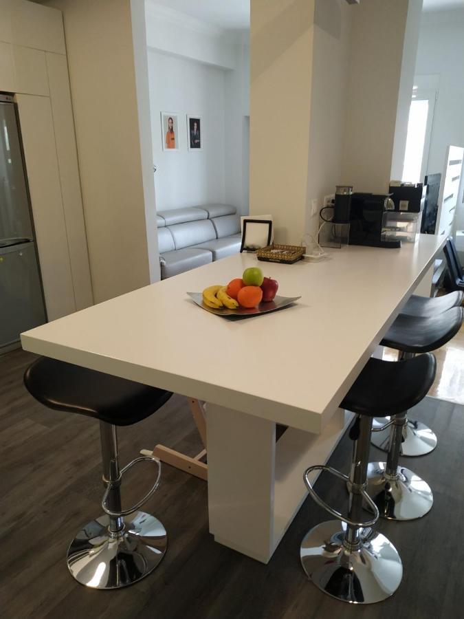Fully Renovated, Family-Friendly Apartment, Next To A Huge Green Park, In Athens Center 外观 照片