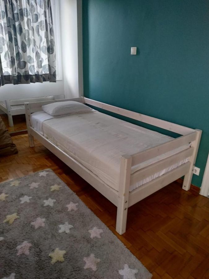 Fully Renovated, Family-Friendly Apartment, Next To A Huge Green Park, In Athens Center 外观 照片